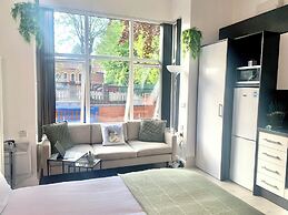 Kunda House Church Rd