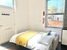 Kunda House Church Rd