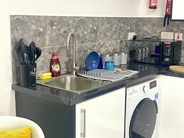 Kunda House Church Rd