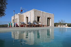 Heliopetra Lux Villa with private Pool