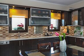 Heliopetra Lux Villa with private Pool