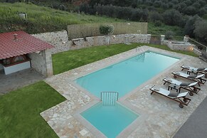 Heliopetra Lux Villa with private Pool