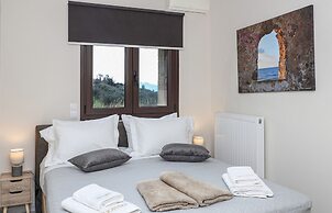 Heliopetra Lux Villa with private Pool