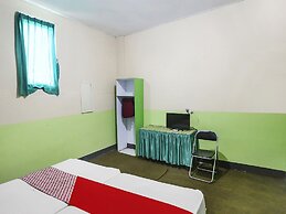 OYO 90825 Hotel Lizha 2