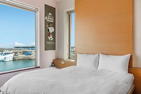 Sea Month Bed and Breakfast