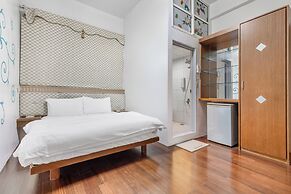 Sea Month Bed and Breakfast