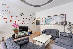 Sea Month Bed and Breakfast