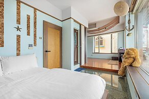 Sea Month Bed and Breakfast