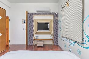 Sea Month Bed and Breakfast