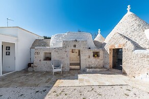 Trullo La Dolina by Wonderful Italy