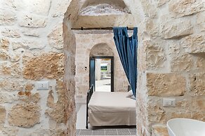 Trullo La Dolina by Wonderful Italy