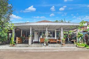 Hotel O Prawirotaman Near Keraton Yogyakarta Formerly Chez Laelik Gues