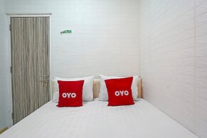 OYO Life 91727 Luxury Homestay Sidoarjo