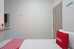 OYO Life 91727 Luxury Homestay Sidoarjo