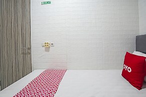 OYO Life 91727 Luxury Homestay Sidoarjo