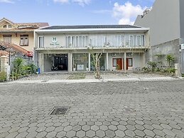 Super OYO Capital O 90983 Harmony Easy Stay