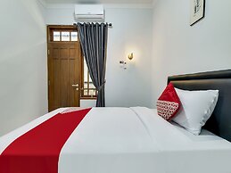 Super OYO Capital O 90983 Harmony Easy Stay