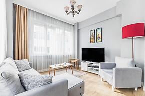 Modern Stylish Cozy Flat in the Heart of Kadikoy
