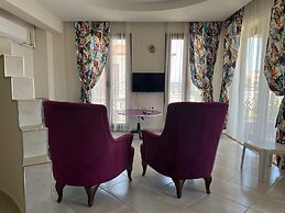 Grand Teoshan Otel ve Tatil Evleri