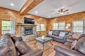 Heavenly Views - Amazing Mountain Views 8 Bedroom Cabin by Heavenly Vi