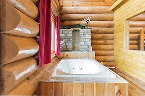 Sky Views - Panoramic Views 2 Bedroom Cabin by Heavenly Views Resort