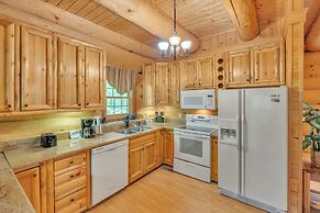 Ridge Views - Private Mountain Top Cabin 2 Bedroom Cabin by Heavenly V
