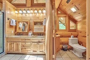 Ridge Views - Private Mountain Top Cabin 2 Bedroom Cabin by Heavenly V