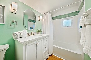 1185 Tamarack 4 Bedroom Home by RedAwning