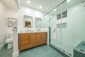 1185 Tamarack 4 Bedroom Home by RedAwning