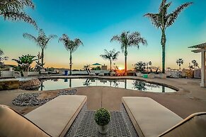 1185 Tamarack 4 Bedroom Home by RedAwning