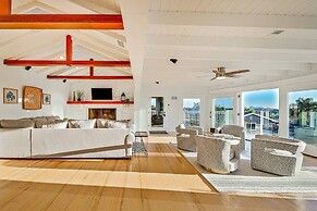 1185 Tamarack 4 Bedroom Home by RedAwning