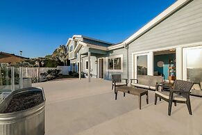 1185 Tamarack 4 Bedroom Home by RedAwning