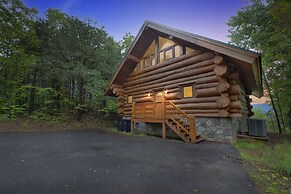 Royal Views - Private Mountain Top Cabin 2 Bedroom Cabin by RedAwning