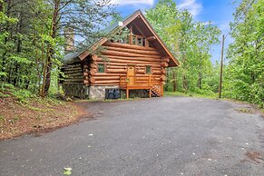 Royal Views - Private Mountain Top Cabin 2 Bedroom Cabin by RedAwning