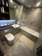 Impeccable 1bed Flat in West London!!