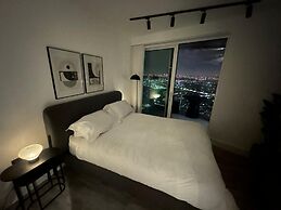 Impeccable 1bed Flat in West London!!