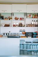 ARCA NOVA GUEST HOUSE & HOSTEL