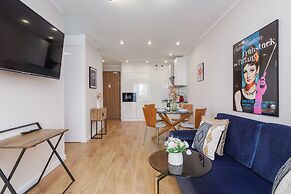 Sun Towers Lux by Renters Prestige