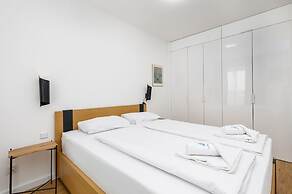 Sun Towers Lux by Renters Prestige