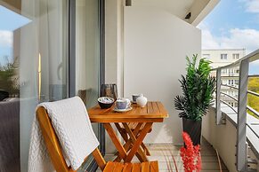 Sun Towers Lux by Renters Prestige