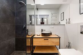 Sun Towers Lux by Renters Prestige