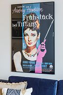 Sun Towers Lux by Renters Prestige