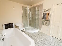 Myrtle Villa