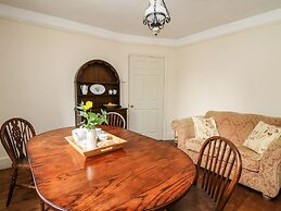 Myrtle Villa