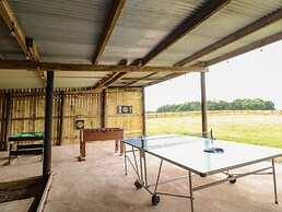 Lakeside Lodge