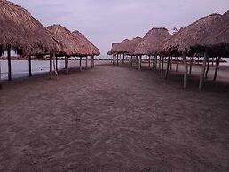 Al lado del mar Cabañas Polaris Coveñas