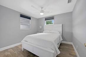 Lake House 1 in Davie