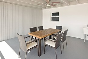 Lake House 1 in Davie