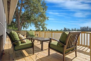 Lake House 1 in Davie