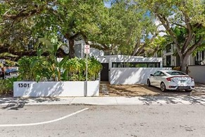 Hammock 4 in Fort Lauderdale